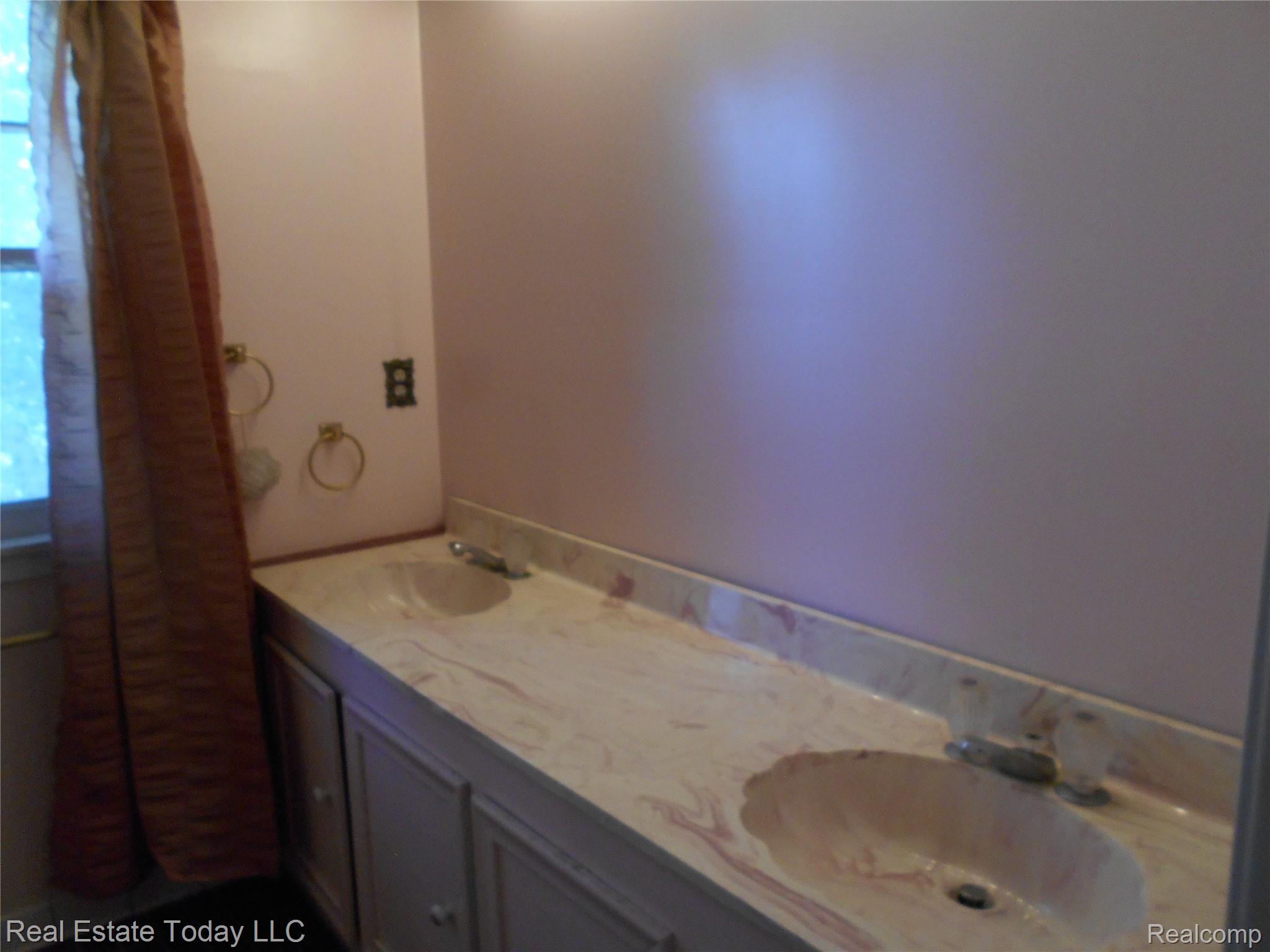 2800 West Seven Mile Road Detroit, MI 48221 - Photo 21 of 30 DSCN2135.JPG