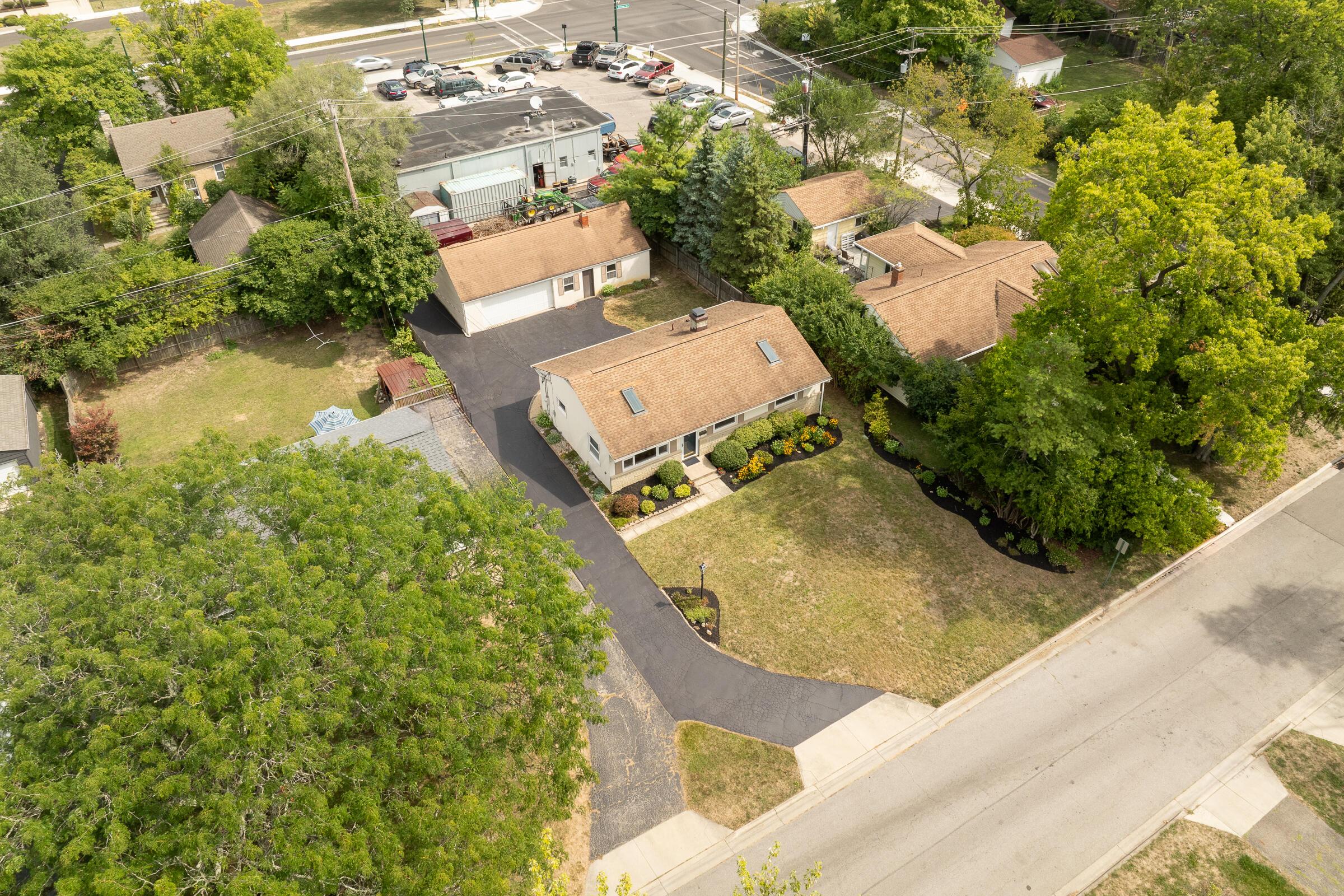 2150 Edgevale Road Columbus, OH 43221 - Photo 40 of 52 2150 Edgevale Road-37