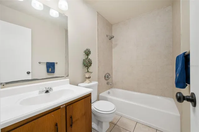 $155,000 | 3323 Northwest 21st Drive, Unit G3, Gainesville, FL 32605