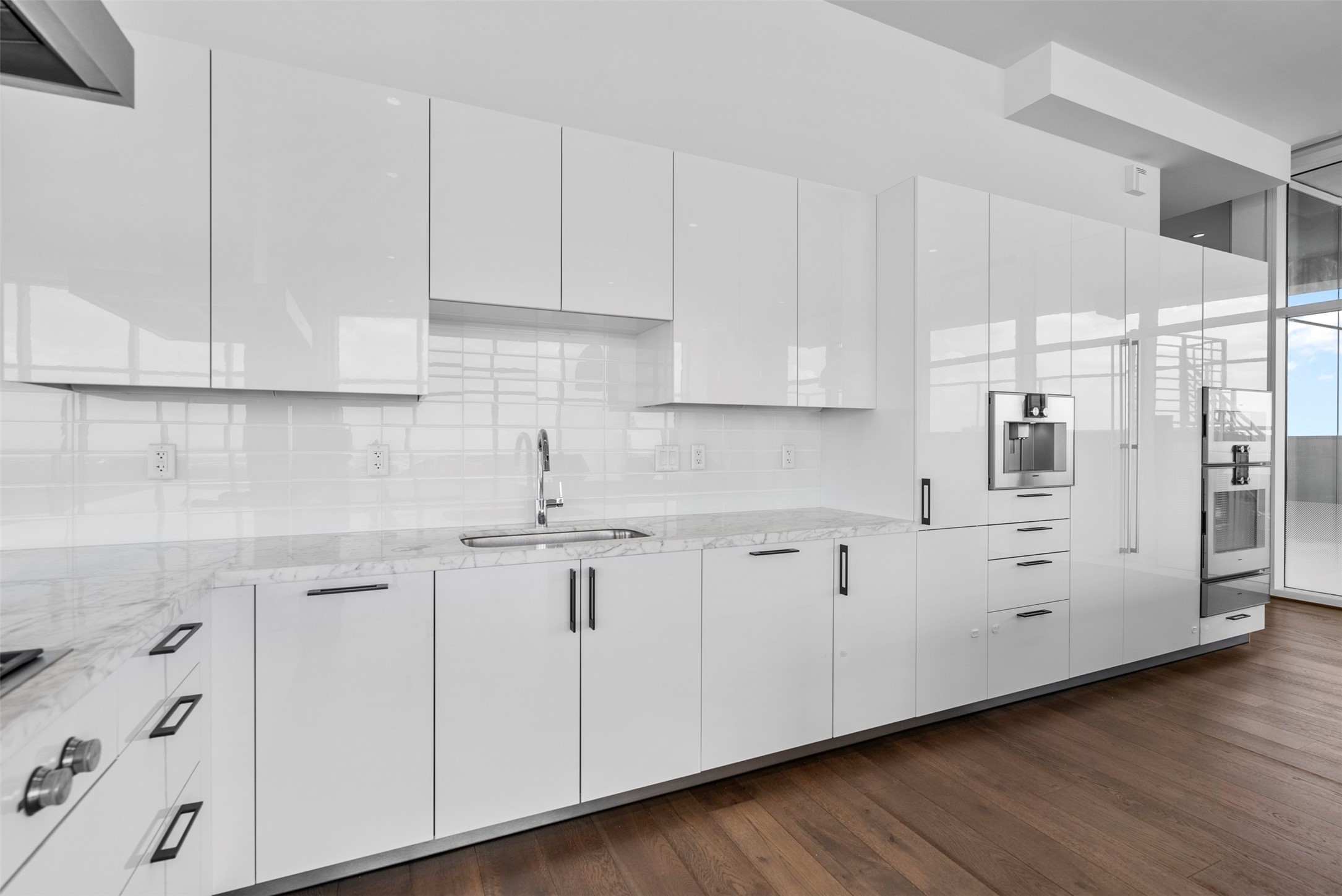 4521 San Felipe Street, Unit 3101 Houston, TX 77027 - Photo 3 of 39