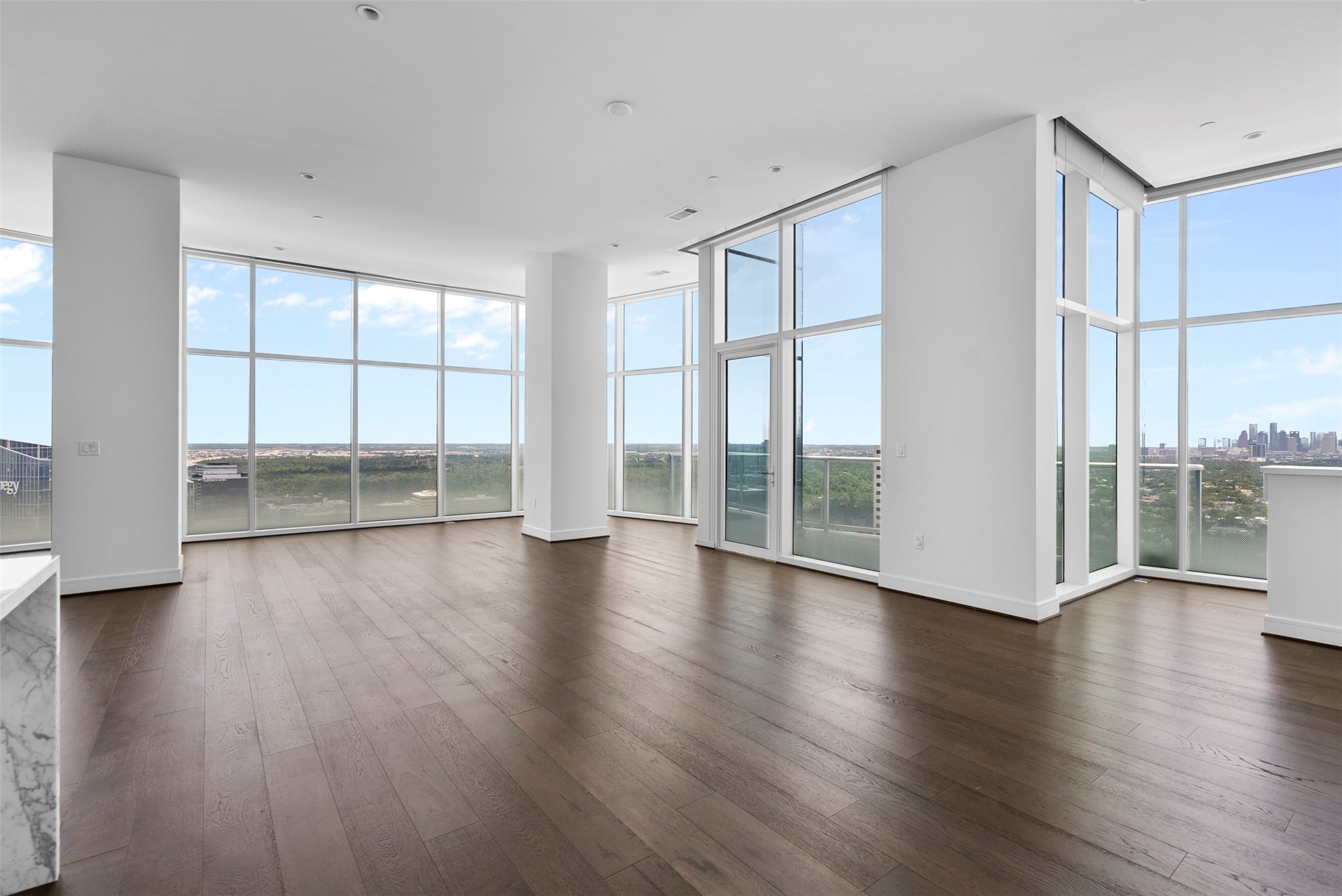 4521 San Felipe Street, Unit 3101 Houston, TX 77027 - Photo 4 of 39