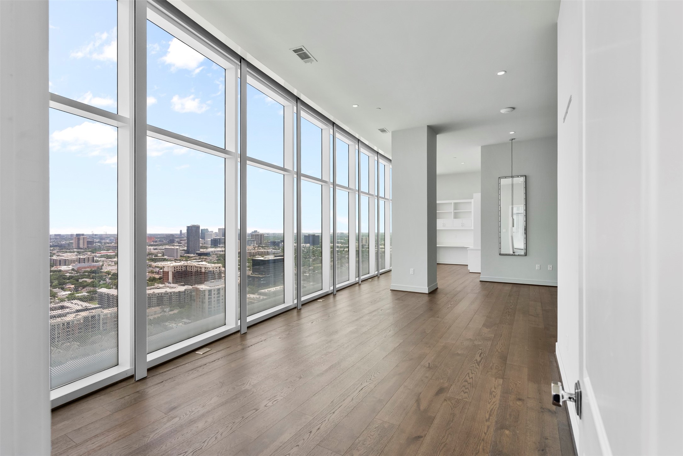 4521 San Felipe Street, Unit 3101 Houston, TX 77027 - Photo 5 of 39