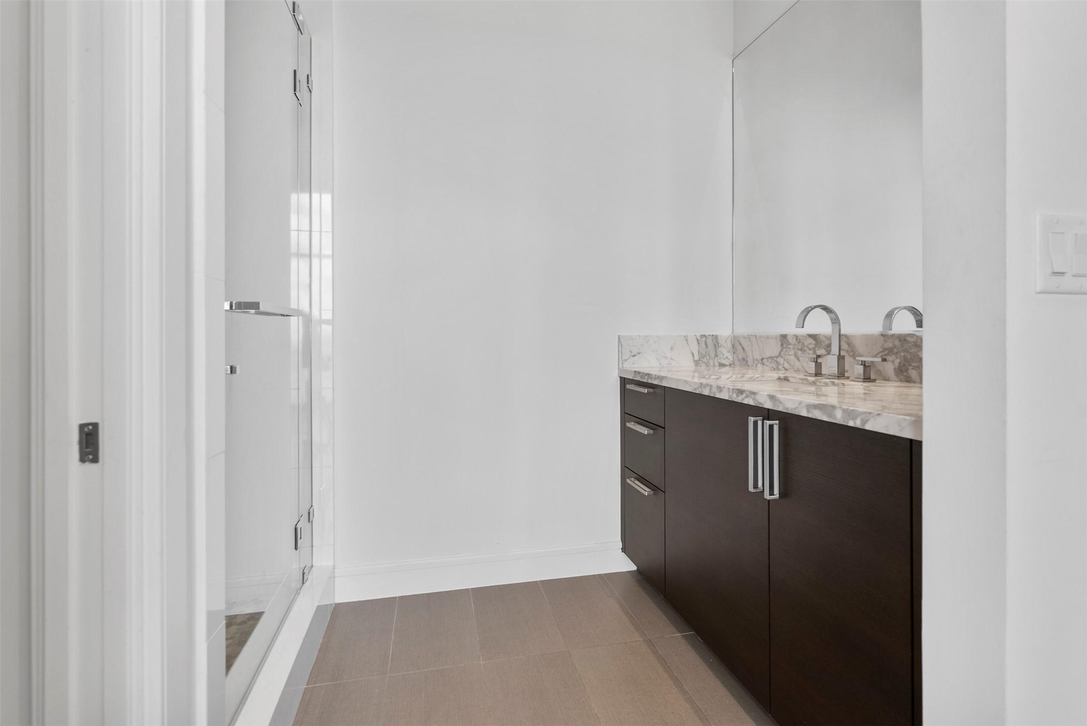 4521 San Felipe Street, Unit 3101 Houston, TX 77027 - Photo 7 of 39