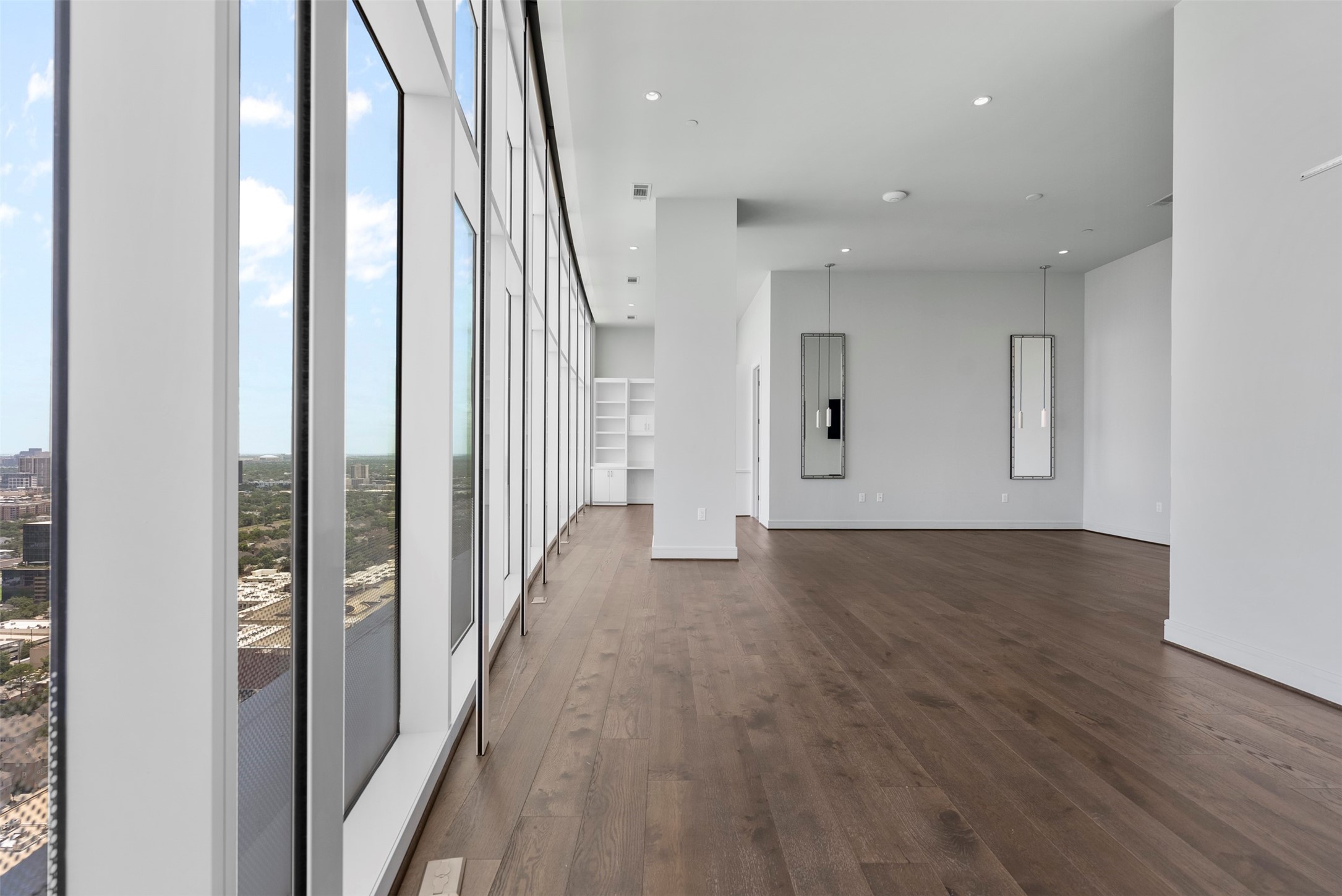 4521 San Felipe Street, Unit 3101 Houston, TX 77027 - Photo 8 of 39