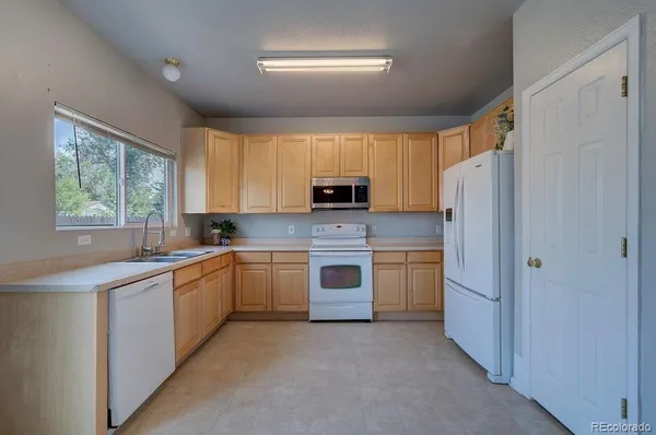 $2,200 | 5264 Mountain Air Circle, Colorado Springs, CO 80916