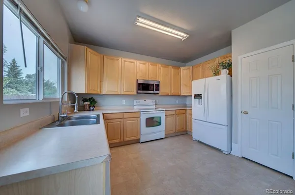 $2,200 | 5264 Mountain Air Circle, Colorado Springs, CO 80916