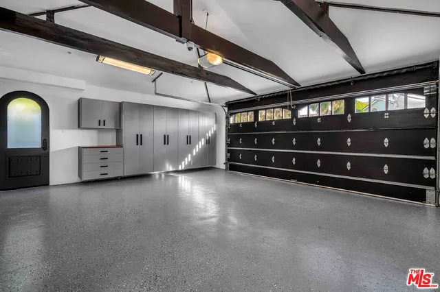 a view of a storage & utility room
