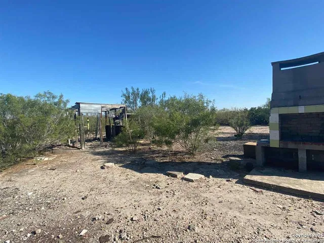 $32,500 | 1-acre Lot 137 Don Chema Road, Laredo, TX 78043