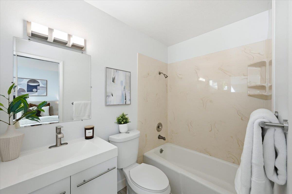 453 North Rengstorff Avenue, Unit 19 Mountain View, CA 94043 - Photo 37 of 56