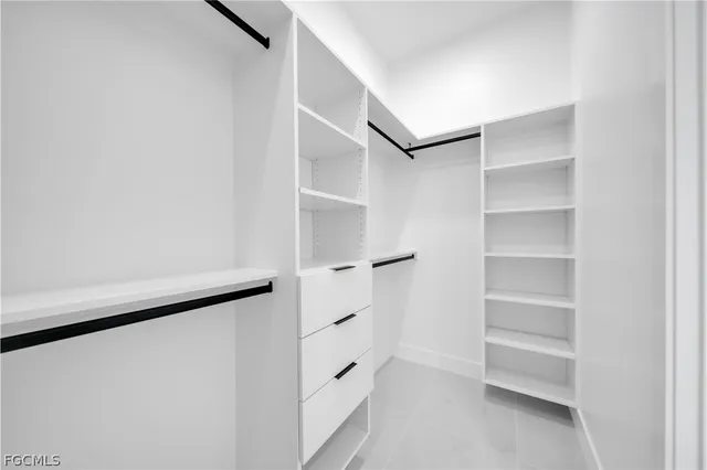 $975,000 | 2221 Southwest 5th Place, Cape Coral, FL 33991