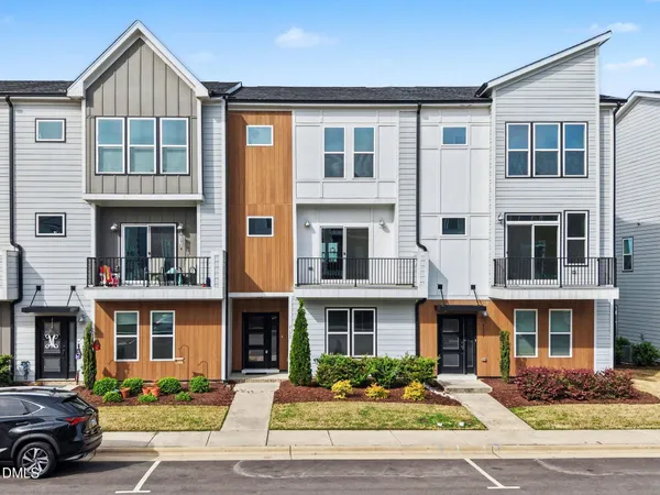 $425,000 | 2127 Big Falls Drive, Wendell, NC 27591