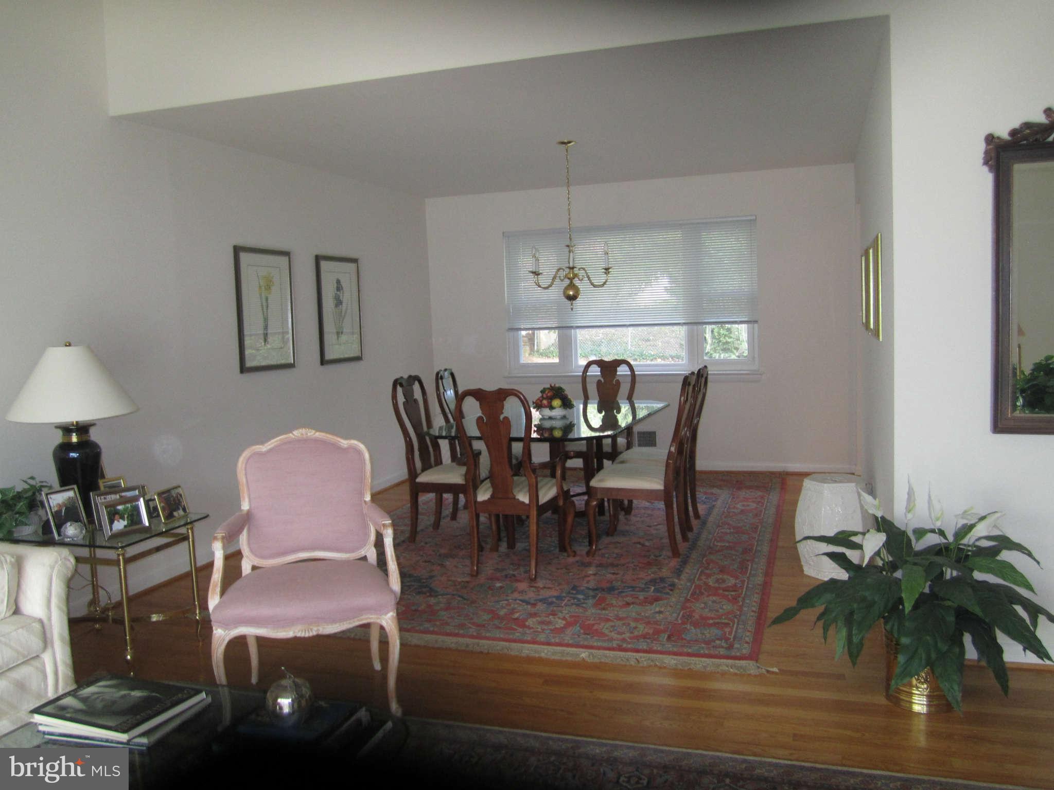 9111 Friars Road Bethesda, MD 20817 - Photo 4 of 15 Dining Room