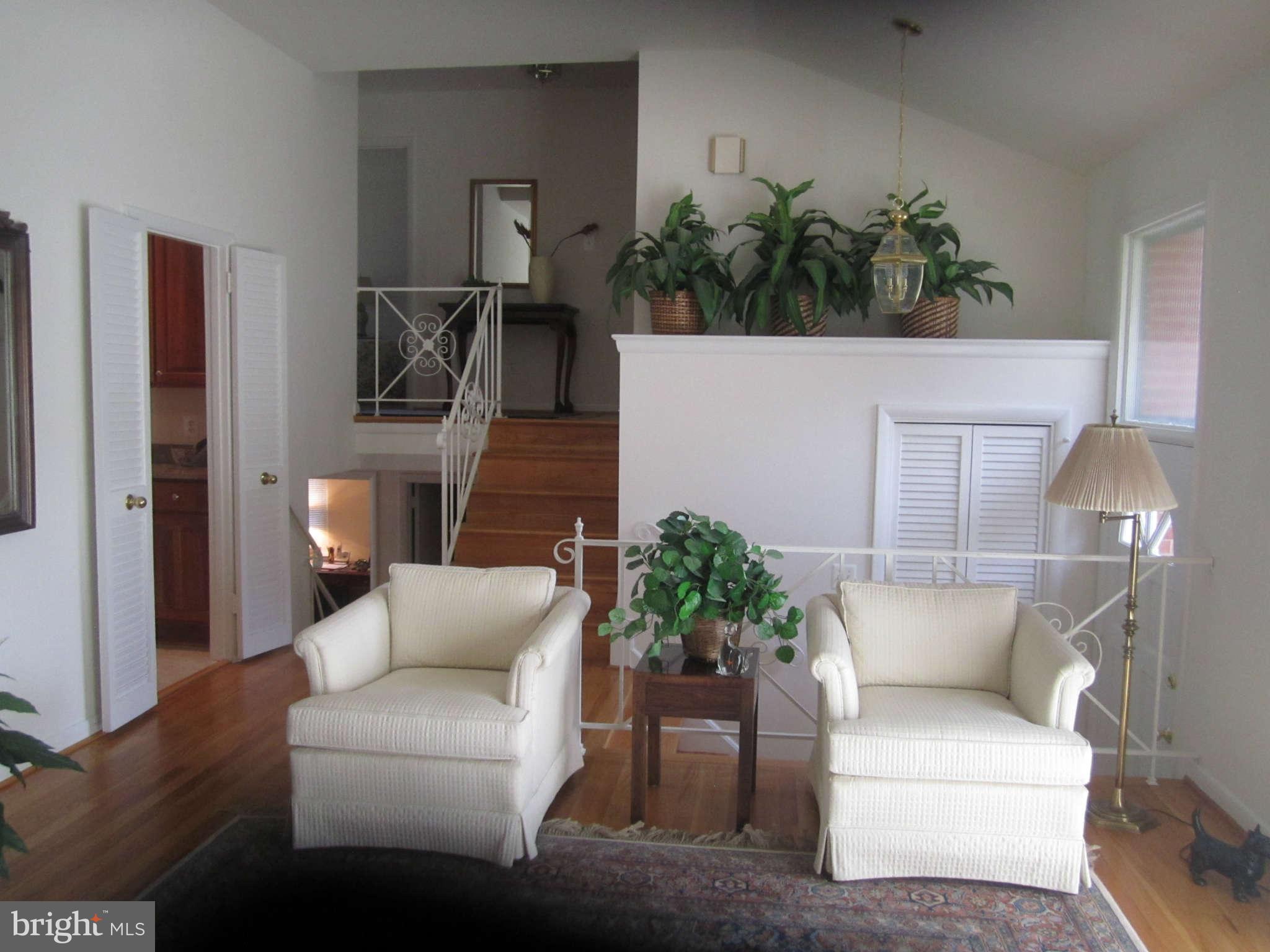 9111 Friars Road Bethesda, MD 20817 - Photo 6 of 15 Living Room