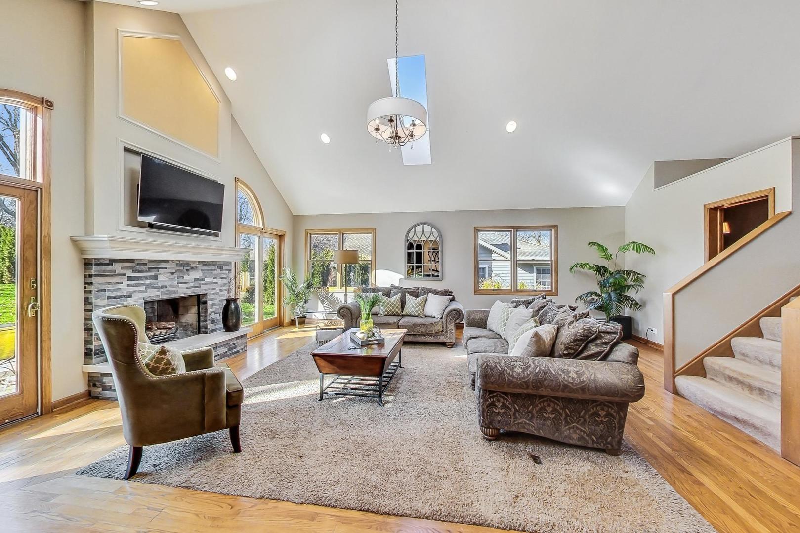 9207 Gardner Road Fox River Grove, IL 60021 - Photo 6 of 34 Gallery Image 6