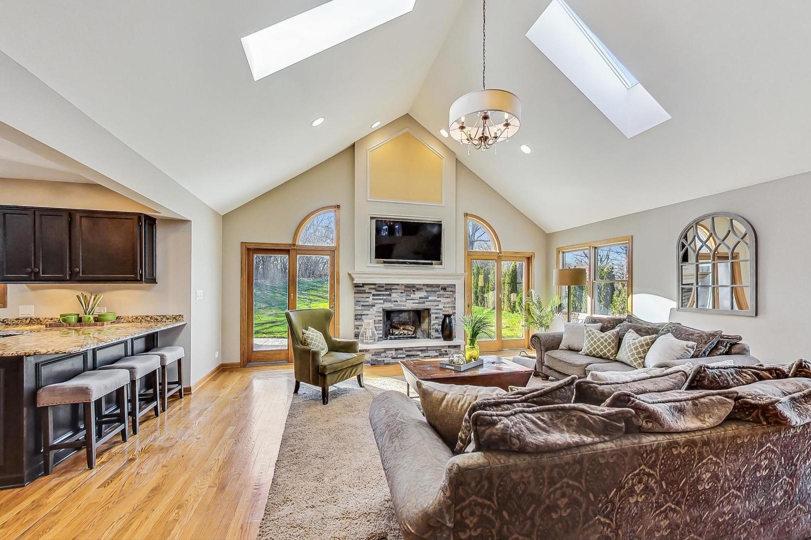 9207 Gardner Road Fox River Grove, IL 60021 - Photo 7 of 34 Gallery Image 7