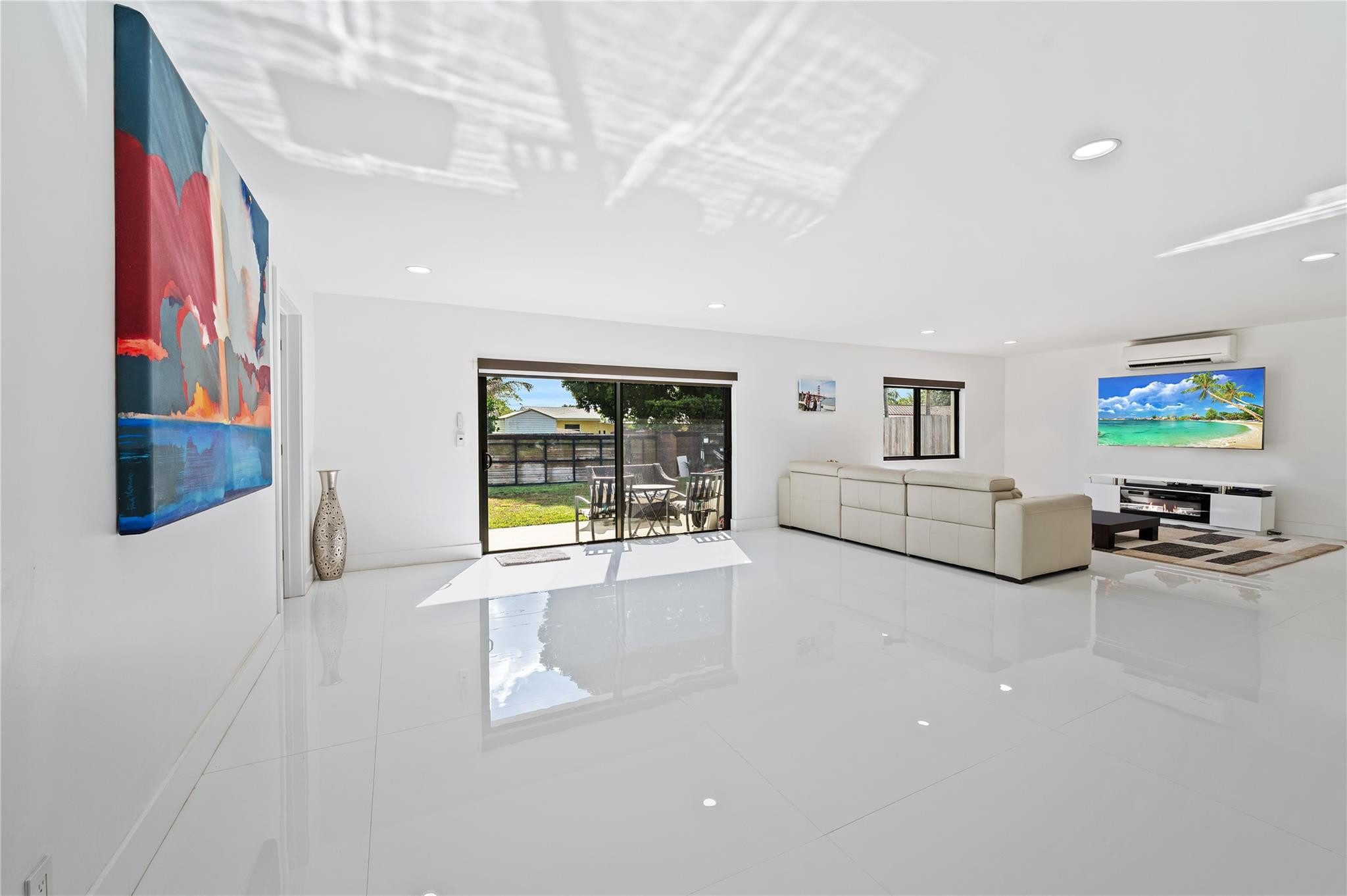 4314 Roosevelt Street Hollywood, FL 33021 - Photo 11 of 36 Photo 11