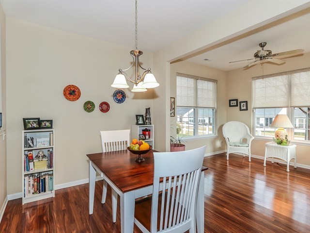 861 Voyage Way Elgin, IL 60124 - Photo 12 of 26