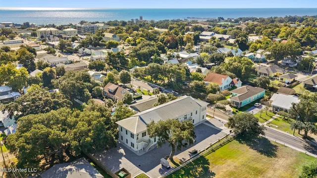 $429,000 | 315 Main Street, Unit I, Bay St. Louis, MS 39520