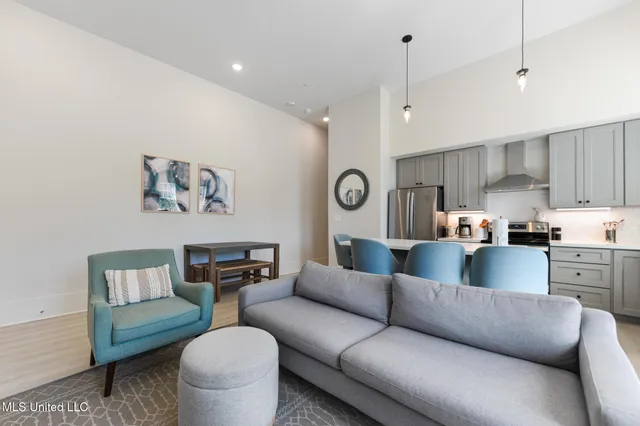 $429,000 | 315 Main Street, Unit I, Bay St. Louis, MS 39520