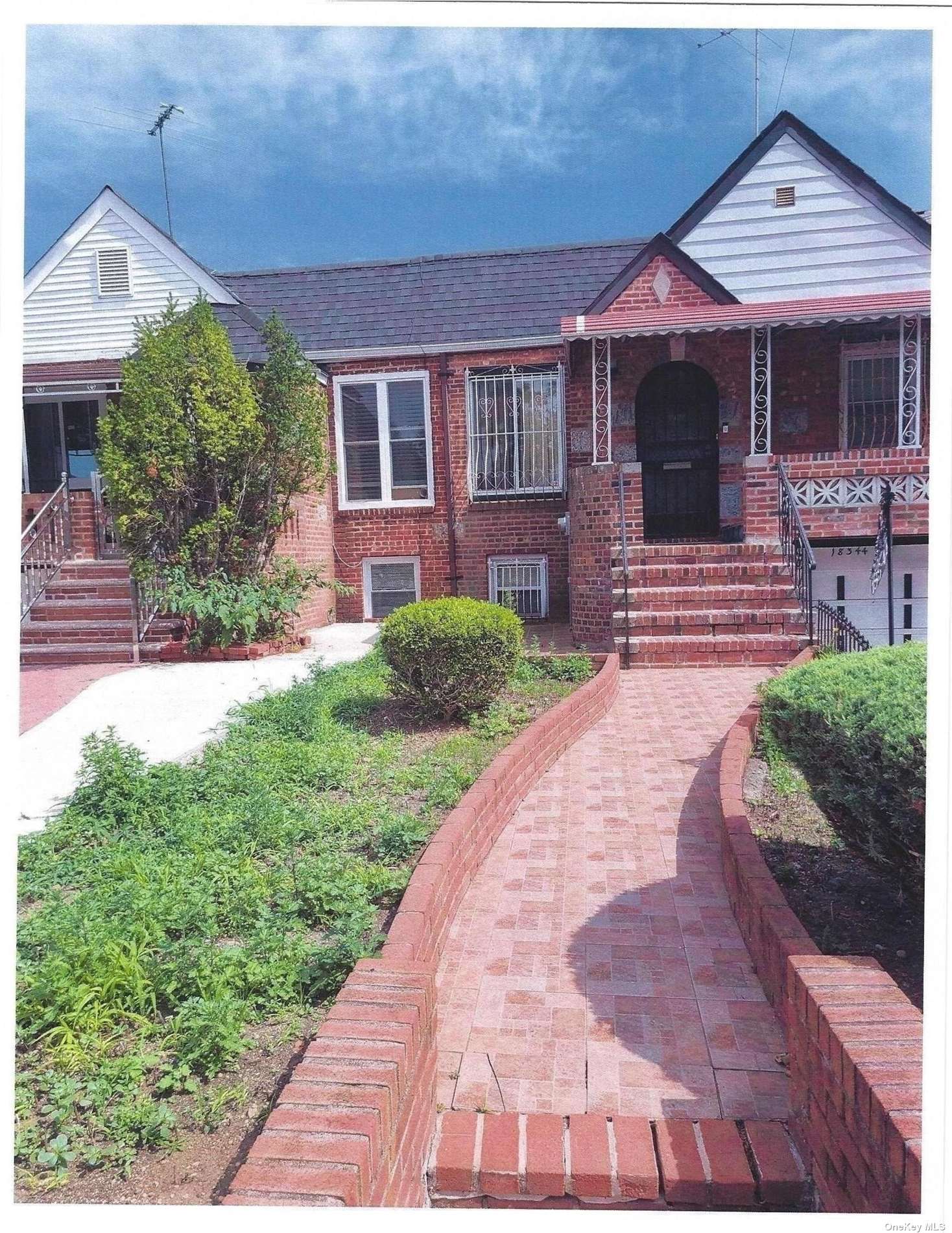 183 -44 DUNLOP Ave  