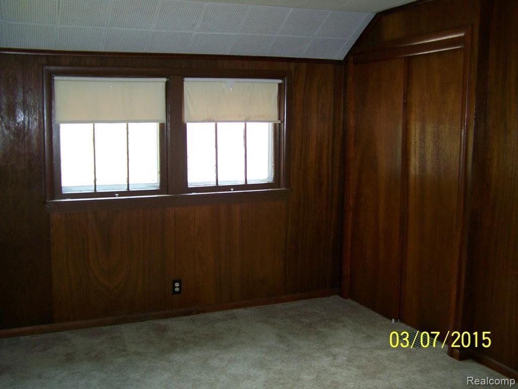99 Chippewa Road Pontiac, MI 48341 - Photo 10 of 18 100_2259.jpg