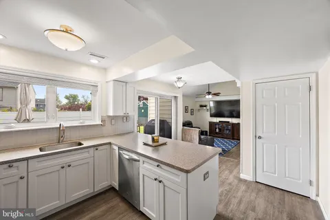 $400,000 | 1905 South Woodmill Drive, Wilmington, DE 19808