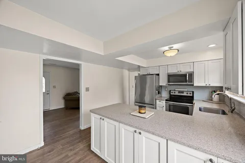 $400,000 | 1905 South Woodmill Drive, Wilmington, DE 19808
