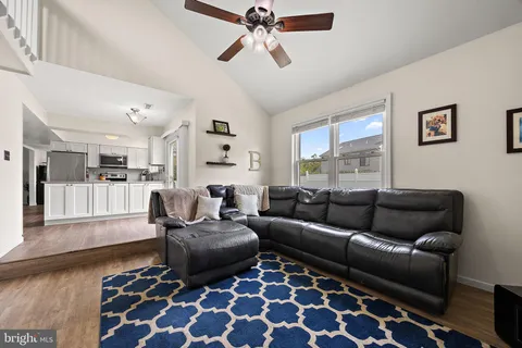 $400,000 | 1905 South Woodmill Drive, Wilmington, DE 19808