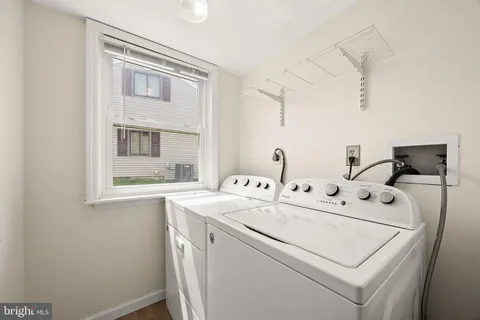 $400,000 | 1905 South Woodmill Drive, Wilmington, DE 19808