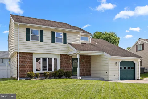 $400,000 | 1905 South Woodmill Drive, Wilmington, DE 19808