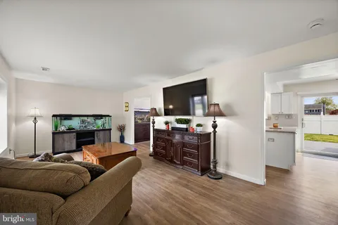 $400,000 | 1905 South Woodmill Drive, Wilmington, DE 19808