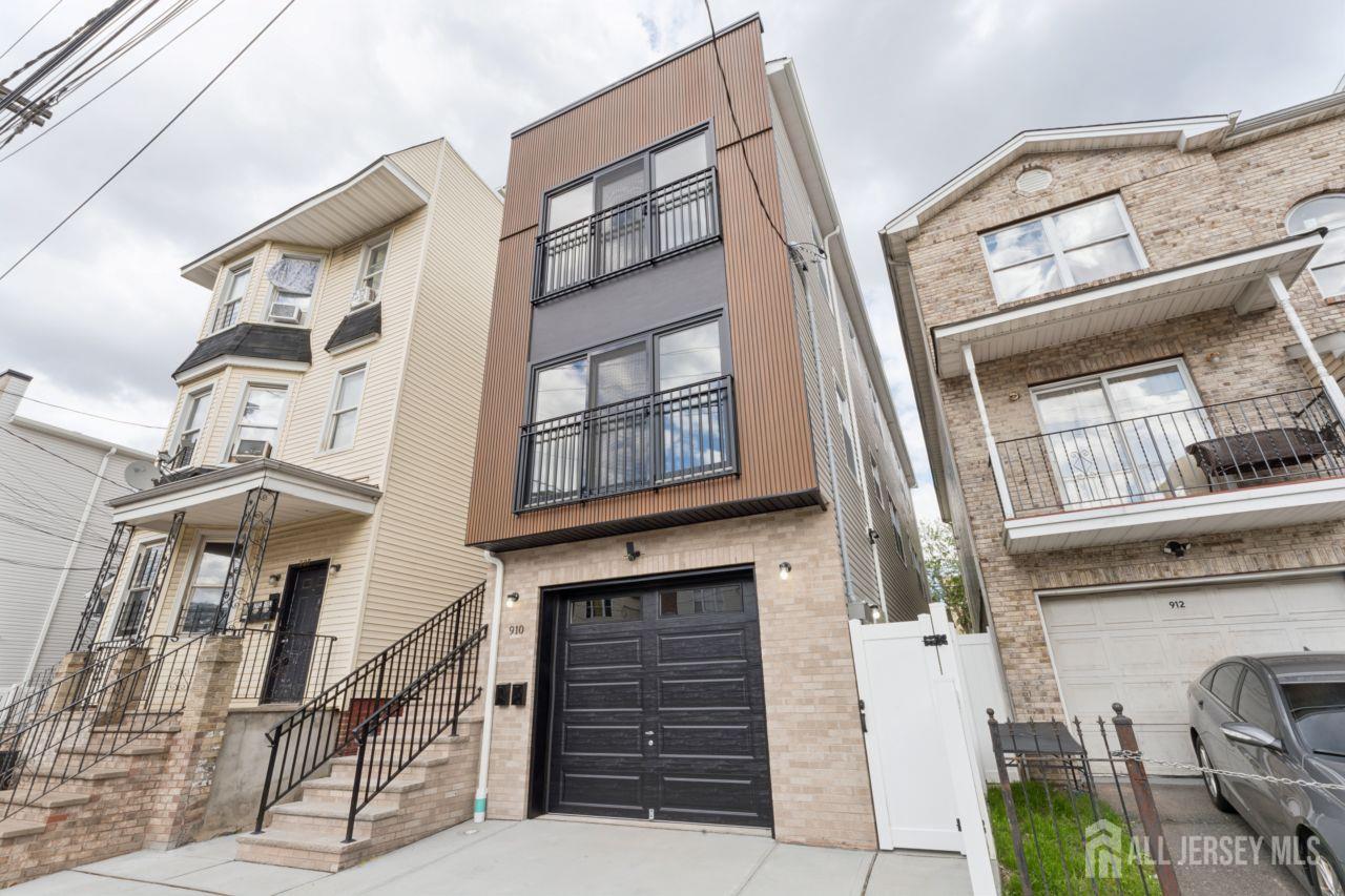 910 Bergen Street, Unit 1 Newark, NJ 07112 - Photo 12 of 14