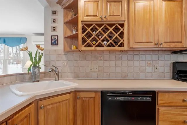 $779,000 | 30 Canterbury Street, Andover, MA 01810