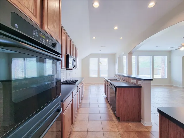 $2,850 | 25219 Piney Heights Lane, Spring, TX 77389