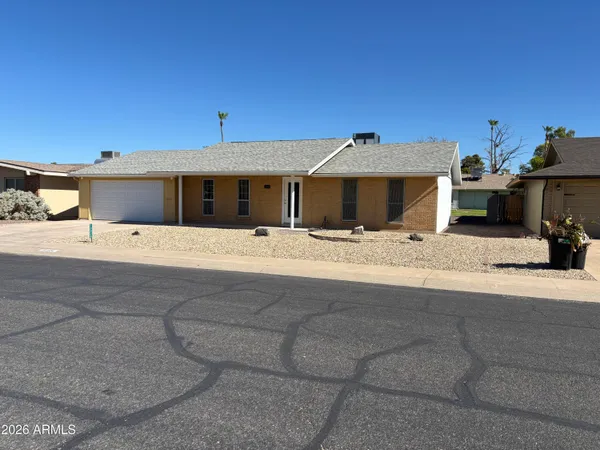 $1,400 | 10024 West Denham Drive, Sun City, AZ 85351