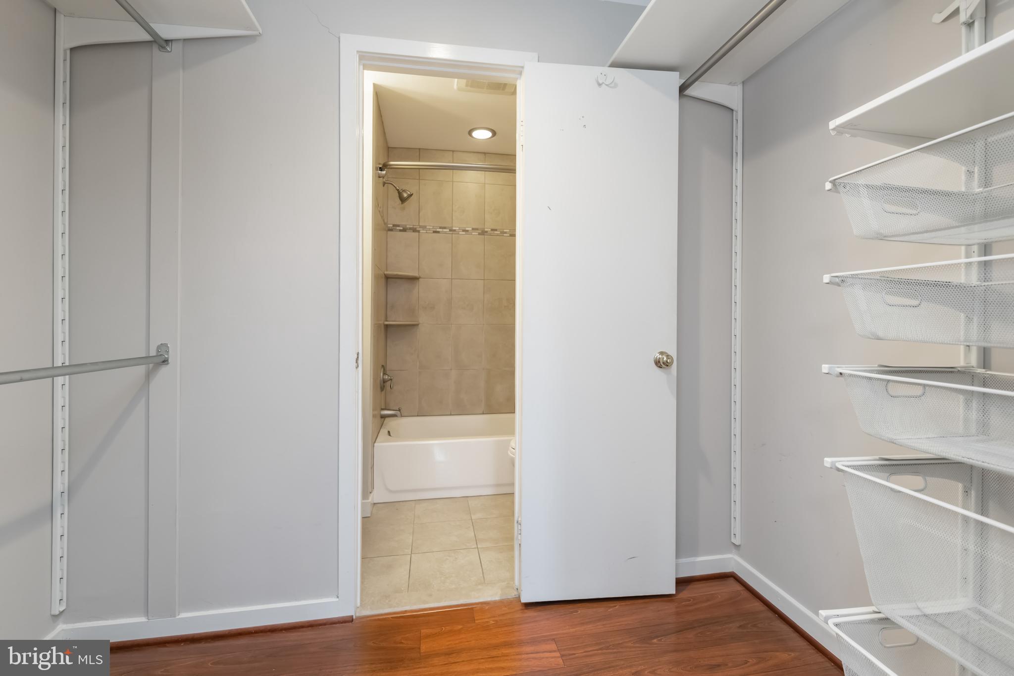 162 West Barre Street, Unit R21 Baltimore, MD 21201 - Photo 12 of 29 Walk-in closet in primary bedroom