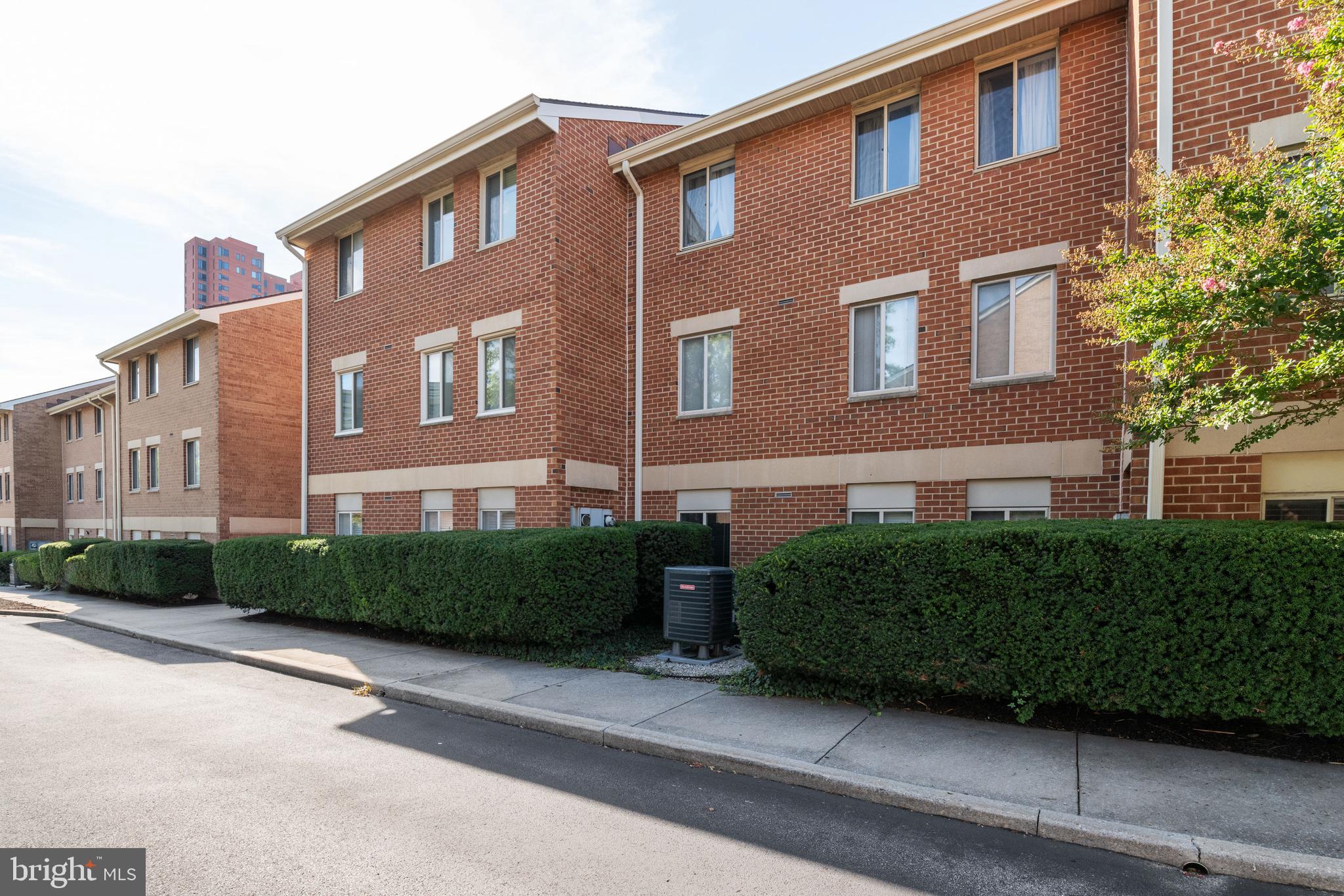 162 West Barre Street, Unit R21 Baltimore, MD 21201 - Photo 24 of 29 162 W. Barre St