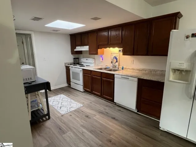 $139,900 | 3706 East North Street, Unit L3, Greenville, SC 29615