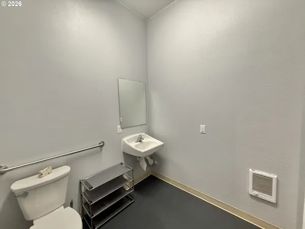 $299,000 | 455 3rd Street, Long Creek, OR 97856