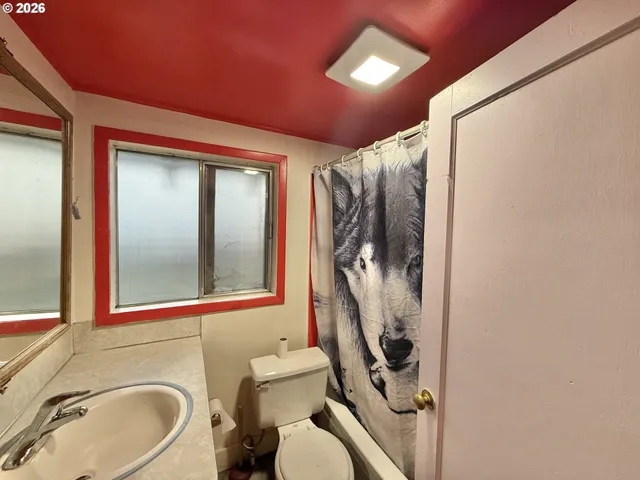 $299,000 | 455 3rd Street, Long Creek, OR 97856