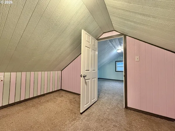 $299,000 | 455 3rd Street, Long Creek, OR 97856