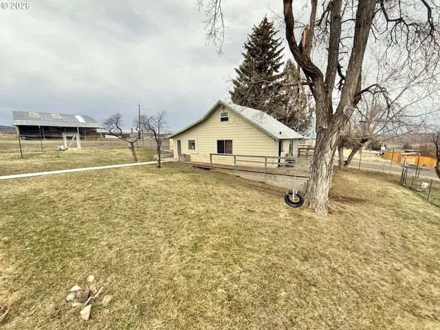 $299,000 | 455 3rd Street, Long Creek, OR 97856