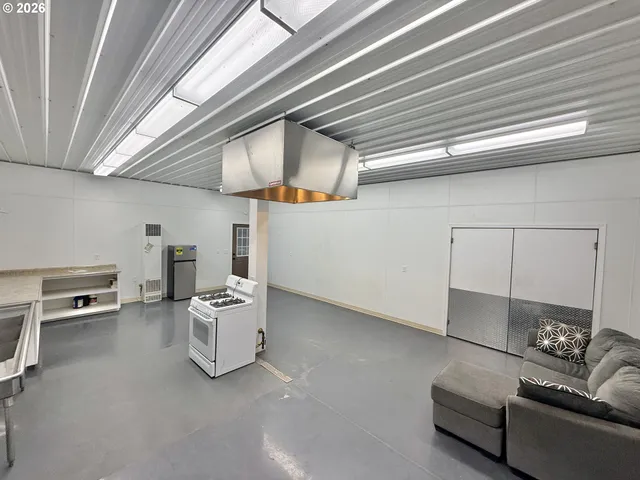 $299,000 | 455 3rd Street, Long Creek, OR 97856