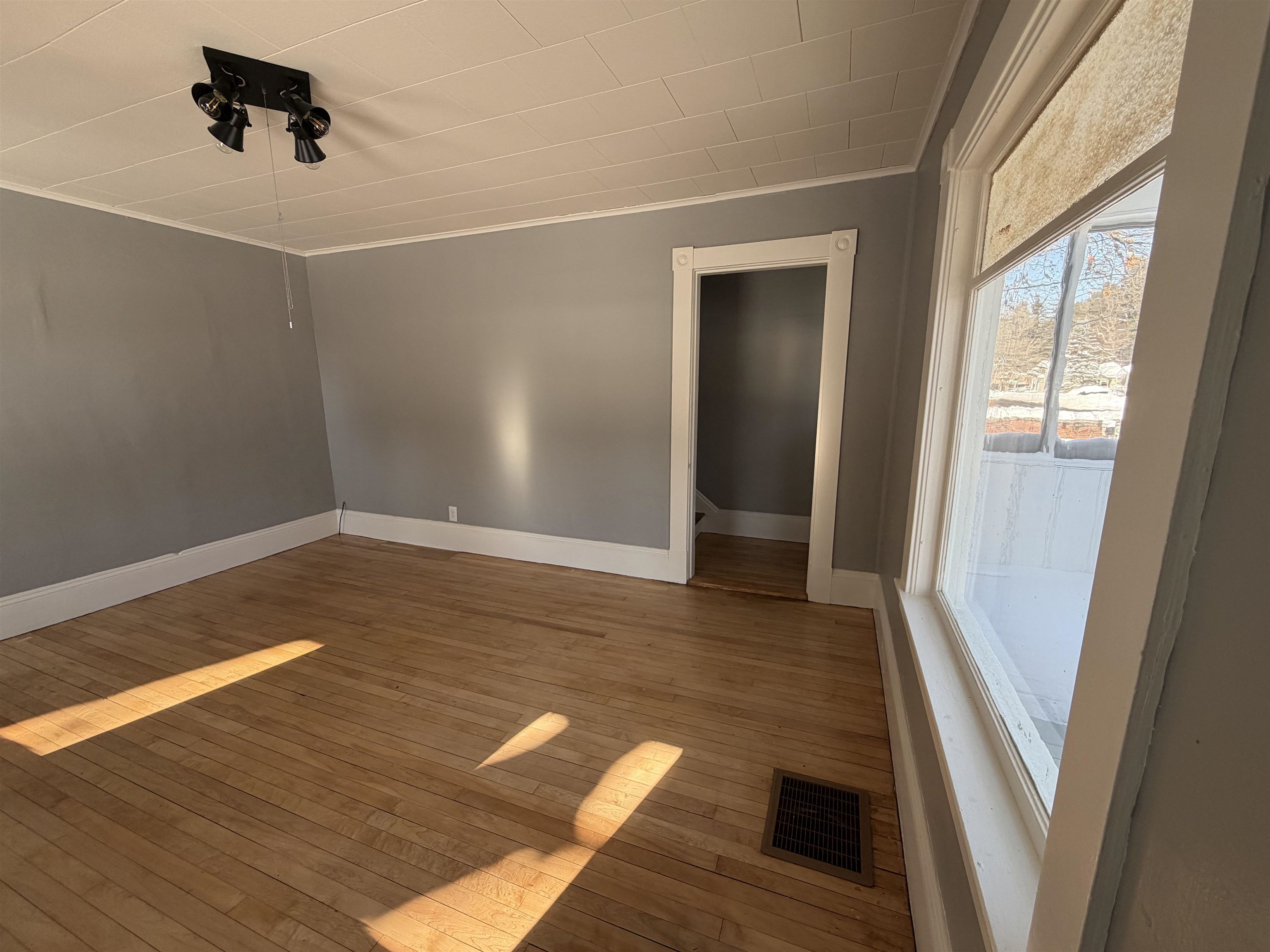 66 Chestnut Hill Road Rochester, NH 03867 - Photo 14 of 27