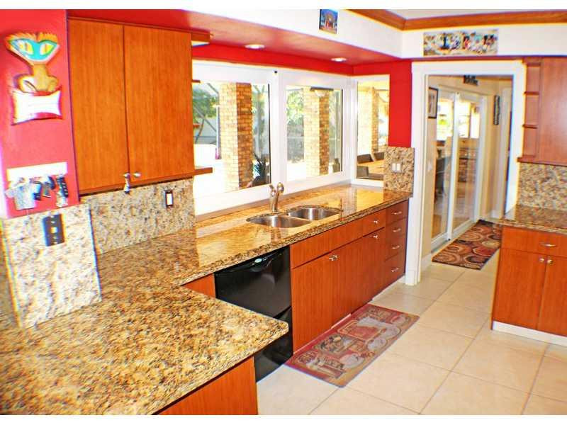 2988 Cadiz Road Boca Raton, FL 33432 - Photo 5 of 20 Kitchen