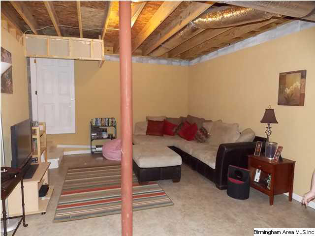1493 Thomas Road Warrior, AL 35180 - Photo 19 of 26