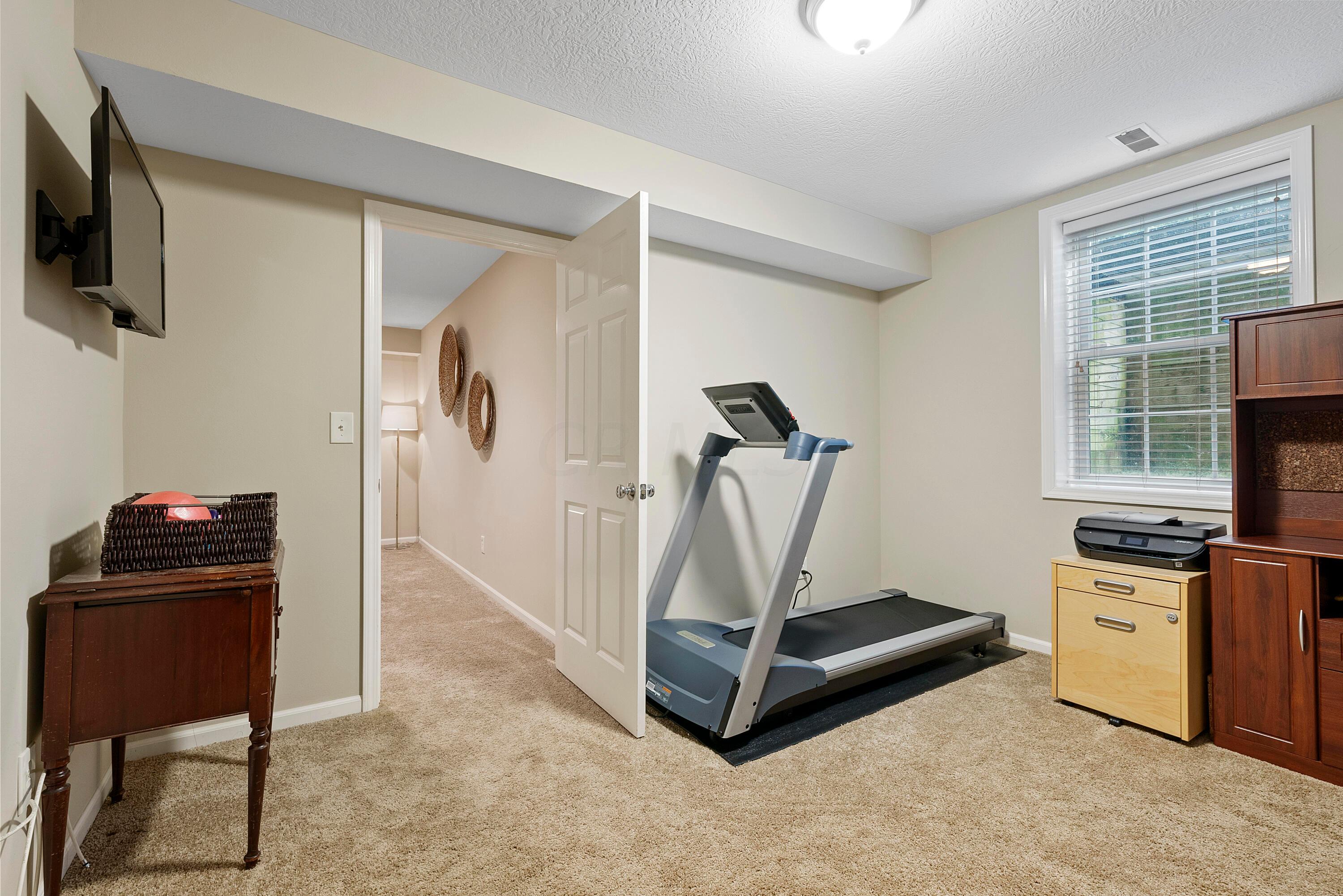 1213 Shagbark Road, Unit 21 Columbus, OH 43230 - Photo 35 of 44 DSC07762
