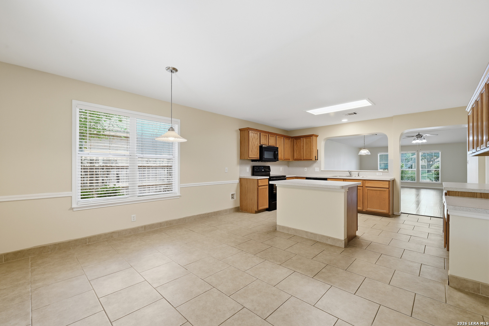 9324 Cedar Point Helotes, TX 78023 - Photo 11 of 32