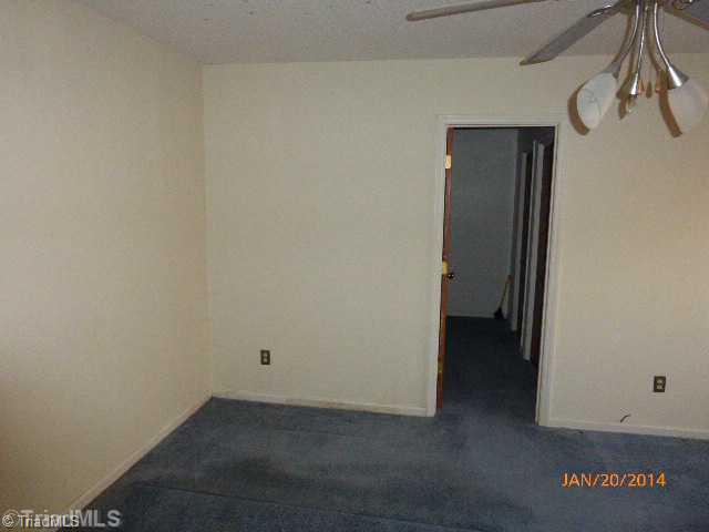 2120 Warf Road Lexington, NC 27292 - Photo 5 of 10 Master Bedroom.