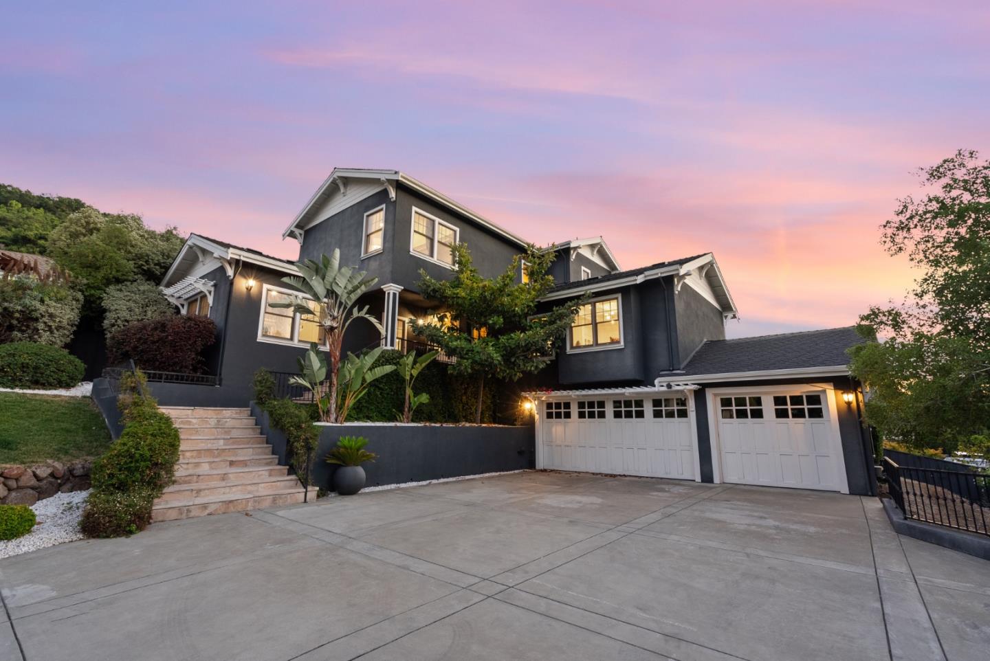 125 Dover Street Los Gatos, CA 95032 - Photo 2 of 49 a view of a house with a street
